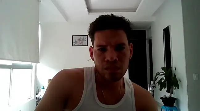 Snapshot of kinke31 chatting on 01/10/25, 05:45 kinke31 online show from 01/10/25, 05:45