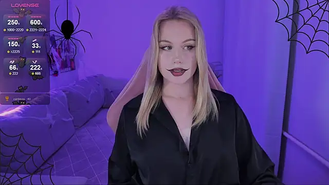 Honey blonde online show from 10/31/25, 10:00