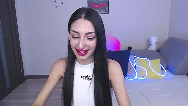 Lina Robbins online show from 02/28/25, 05:15