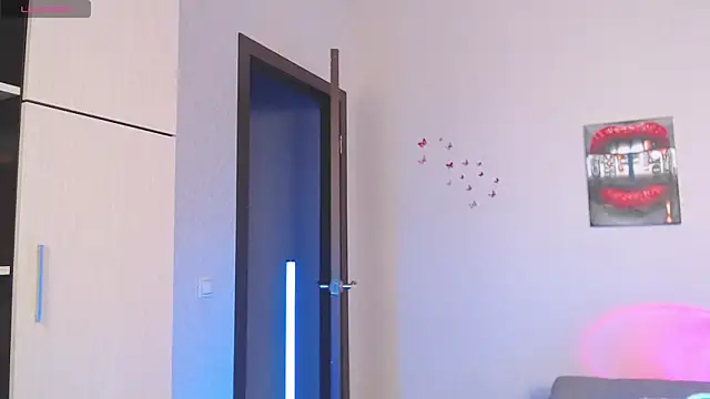 Lina Robbins online show from 03/05/25, 12:16