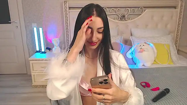 Lina Robbins online show from 01/18/26, 04:16