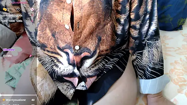 RoseStarr online show from 10/13/25, 02:33