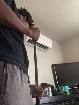 Snapshot of gaimov3r2024 chatting on 04/27/26, 09:35 gaimov3r2024 online show from 04/27/26, 09:35