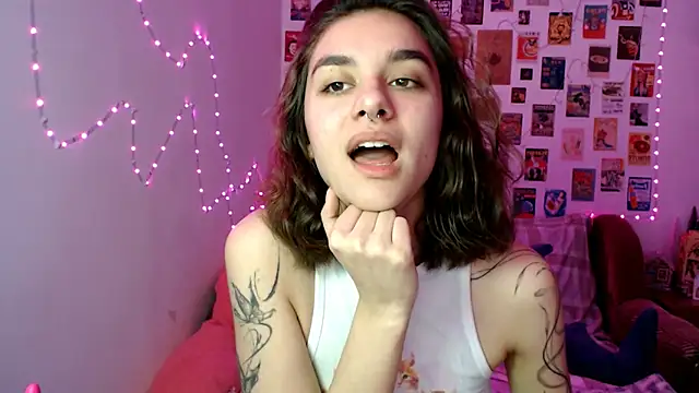 Snapshot of Celine_Dionn chatting on 02/02/25, 07:52 Celine Dionn online show from 02/02/25, 07:52