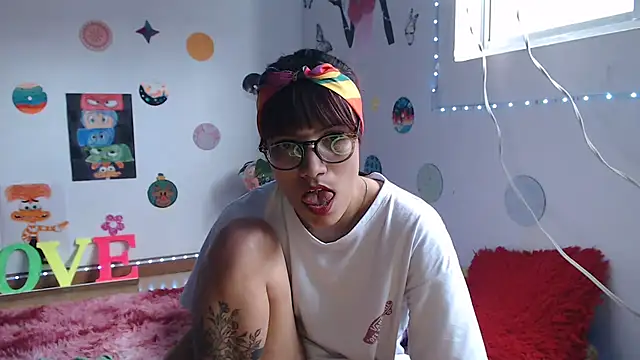 Yaumiko online show from 12/27/24, 06:31