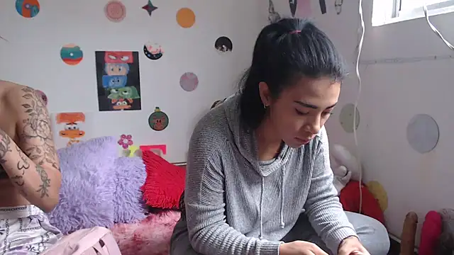 Yaumiko online show from 12/28/24, 12:45