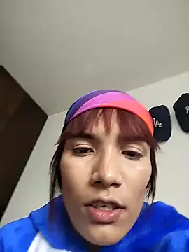 Yaumiko online show from 12/31/24, 11:53