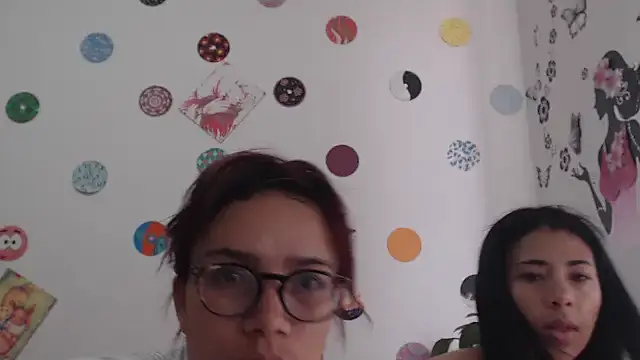 Yaumiko online show from 01/08/25, 01:52