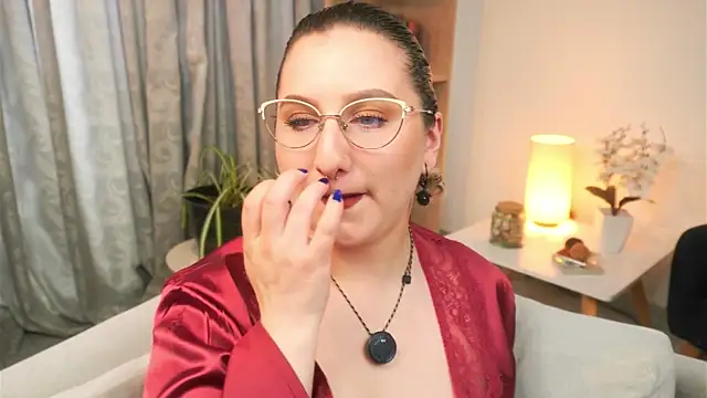 Snapshot of Ximenna_Cruz chatting on 04/11/26, 05:50 Ximenna Cruz online show from 04/11/26, 05:50