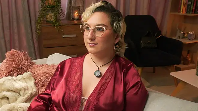 Snapshot of Ximenna_Cruz chatting on 04/24/26, 09:39 Ximenna Cruz online show from 04/24/26, 09:39