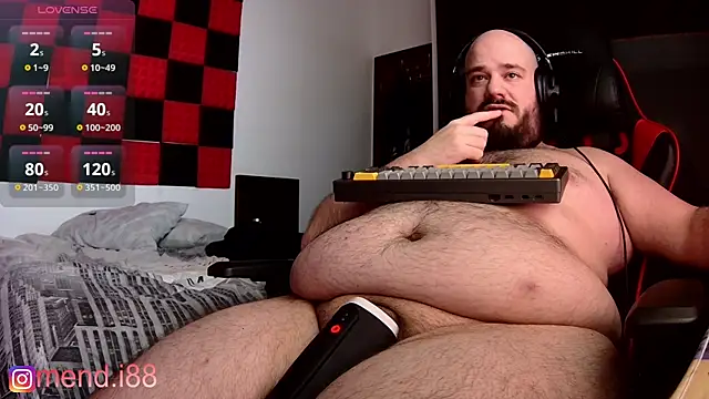 Snapshot of menditeta1 chatting on 02/25/25, 03:52 menditeta1 online show from 02/25/25, 03:52