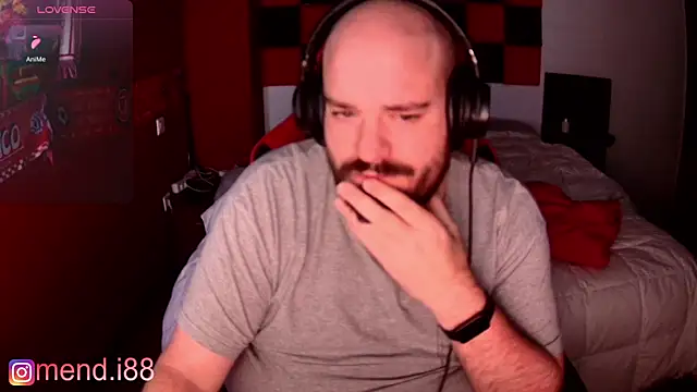 Snapshot of menditeta1 chatting on 03/20/25, 01:35 menditeta1 online show from 03/20/25, 01:35