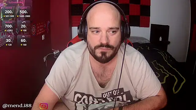 Snapshot of menditeta1 chatting on 11/22/25, 07:35 menditeta1 online show from 11/22/25, 07:35