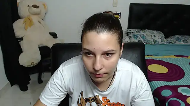 Snapshot of alexia_87 chatting on 01/28/25, 08:25 alexia 87 online show from 01/28/25, 08:25