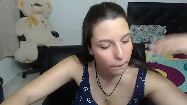 Snapshot of alexia_87 chatting on 02/02/25, 02:06 alexia 87 online show from 02/02/25, 02:06