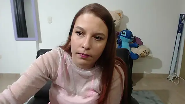 Snapshot of alexia_87 chatting on 02/14/25, 03:54 alexia 87 online show from 02/14/25, 03:54