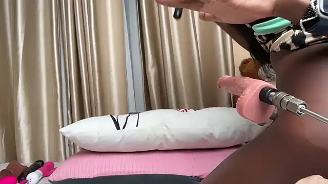 Snapshot of SexyAudreyFuck chatting on 11/27/25, 01:40 SexyAudreyFuck online show from 11/27/25, 01:40