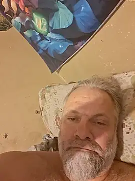 Snapshot of nuttinbuttcock69 chatting on 11/16/25, 09:31 nuttinbuttcock69 online show from 11/16/25, 09:31