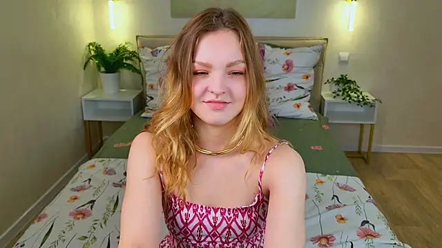 Snapshot of stay_with_alice chatting on 10/20/25, 01:55 stay with alice online show from 10/20/25, 01:55