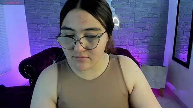 conniejames m online show from 11/04/25, 12:48