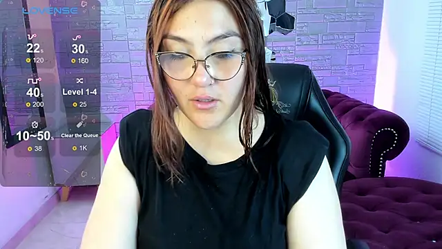 Snapshot of conniejames_m chatting on 03/21/26, 01:26 conniejames m online show from 03/21/26, 01:26