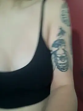 Snapshot of atenealovve_77 chatting on 02/12/26, 10:27 atenealovve 77 online show from 02/12/26, 10:27