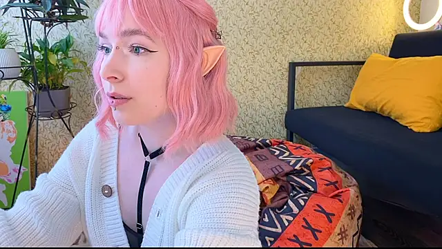 Snapshot of EmmyAmbros chatting on 03/16/25, 08:43 EmmyAmbros online show from 03/16/25, 08:43