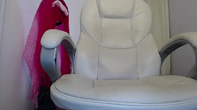 paiper halliwey online show from 01/28/25, 06:39