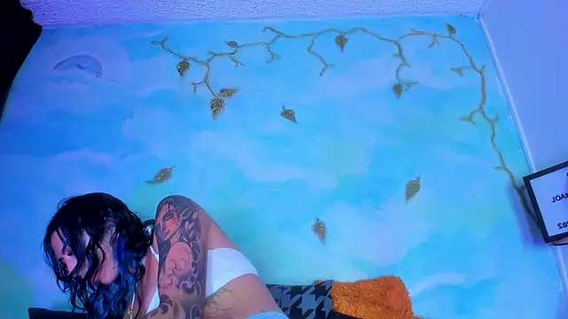 Snapshot of SaturnooStonee chatting on 04/11/26, 12:48 SaturnooStonee online show from 04/11/26, 12:48