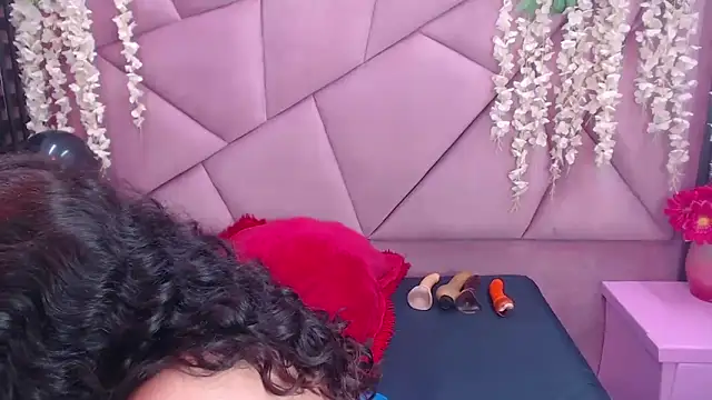 Snapshot of Sofia_Hernandez_ chatting on 04/06/26, 01:45 Sofia Hernandez online show from 04/06/26, 01:45