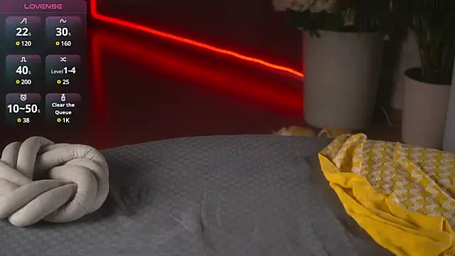 Snapshot of Eva-orion_ chatting on 02/06/25, 02:11 Eva-orion online show from 02/06/25, 02:11