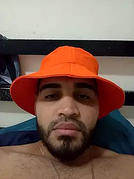 Snapshot of luismanuel_1998 chatting on 11/28/25, 03:31 luismanuel 1998 online show from 11/28/25, 03:31