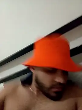 Snapshot of luismanuel_1998 chatting on 11/29/25, 03:31 luismanuel 1998 online show from 11/29/25, 03:31