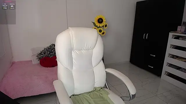 ana milf online show from 12/26/24, 10:31