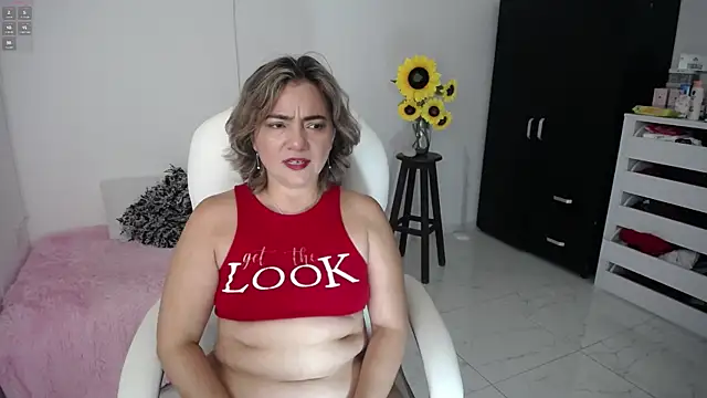 ana milf online show from 02/11/25, 02:46