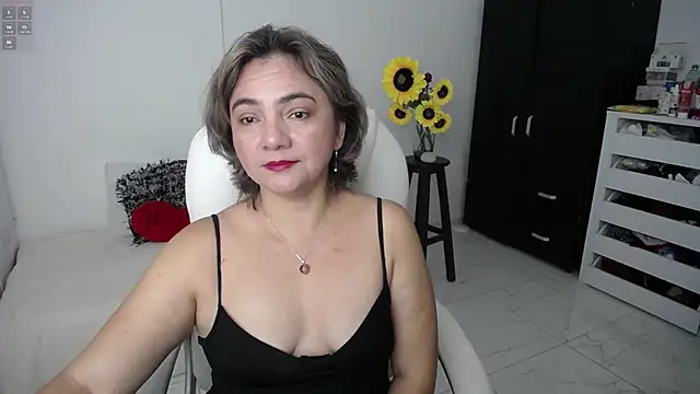 ana milf online show from 03/12/25, 12:47