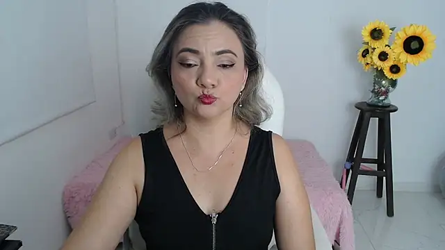 ana milf online show from 11/27/25, 01:24