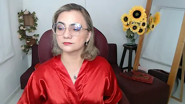 Snapshot of ana_milf chatting on 05/30/26, 02:14 ana milf online show from 05/30/26, 02:14