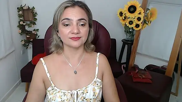 Snapshot of ana_milf chatting on 05/31/26, 06:09 ana milf online show from 05/31/26, 06:09