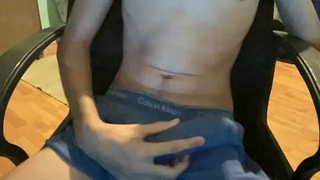 youngsexylad online show from 10/13/25, 10:32