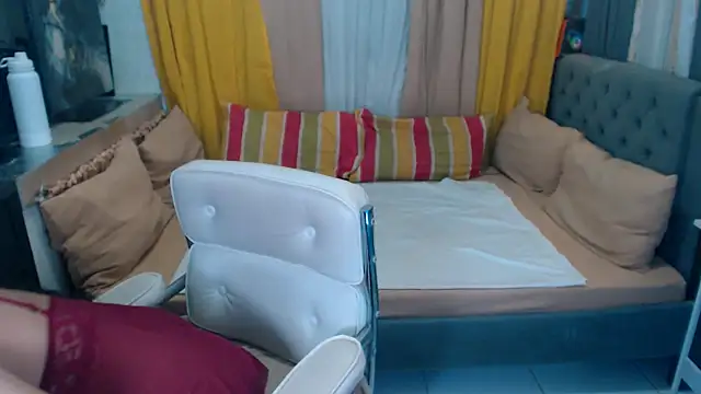 QueenDomCumm online show from 12/05/24, 04:42