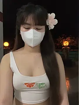 Snapshot of BabyThree_ chatting on 01/12/25, 01:37 BabyThree online show from 01/12/25, 01:37