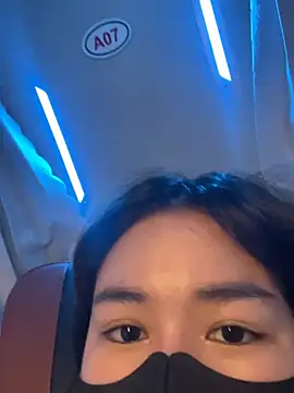 Snapshot of BabyThree_ chatting on 01/17/25, 11:38 BabyThree online show from 01/17/25, 11:38