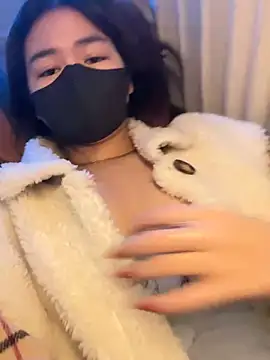 Snapshot of BabyThree_ chatting on 01/17/25, 05:41 BabyThree online show from 01/17/25, 05:41