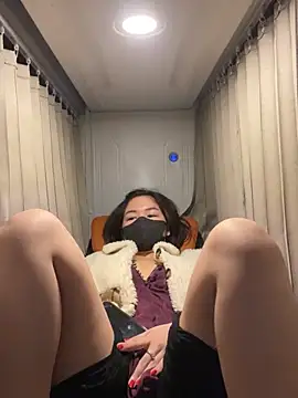 Snapshot of BabyThree_ chatting on 01/21/25, 02:37 BabyThree online show from 01/21/25, 02:37