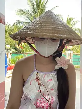 Snapshot of BabyThree_ chatting on 01/28/25, 07:53 BabyThree online show from 01/28/25, 07:53