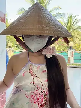 Snapshot of BabyThree_ chatting on 02/06/25, 09:00 BabyThree online show from 02/06/25, 09:00