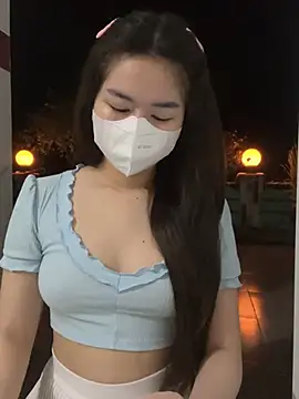 Snapshot of BabyThree_ chatting on 02/06/25, 02:15 BabyThree online show from 02/06/25, 02:15