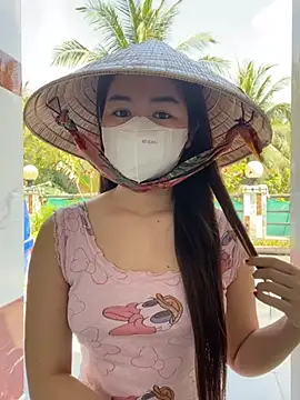 Snapshot of BabyThree_ chatting on 02/09/25, 07:27 BabyThree online show from 02/09/25, 07:27