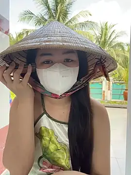 Snapshot of BabyThree_ chatting on 02/13/25, 08:38 BabyThree online show from 02/13/25, 08:38